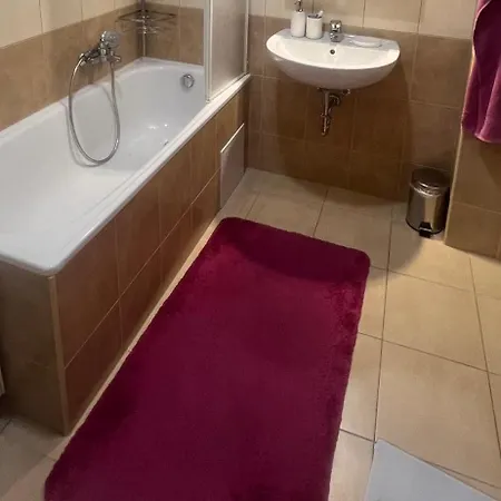 Lejlighed Stepanska 3 *